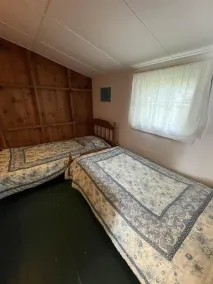 Friendly Inn Limit 5 3 Bedroom Cottage - Image 5