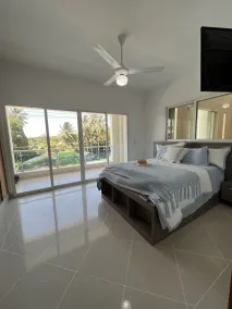 Caribbean style villa directly on the beach - Image 5