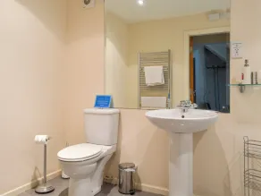 4 bedroom accommodation in Red Wharf Bay, Anglesey - Image 3