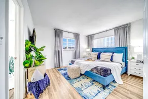 Relaxing Ground Floor Canal View – Palm Wave Stays - Image 4