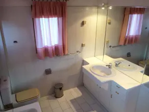 Beautiful Greek Villa  - 5 minutes from the beach! - Image 4
