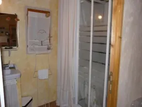 DOUBLE STUDIO NEXT TO OWNER WITH POOL  - Image 2