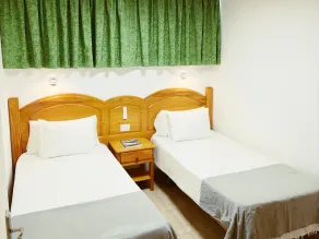 Seaview Friendly Holiday Home 9 - Image 3