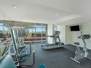 Absolute Waterfront - Enjoy Exceptional Lifestyle - Image 2