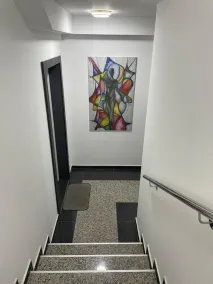 Modern One Bedroom Apartment - Image 2