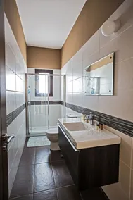Villa Protaras Deluxe, Fabulous and Luxurious 7BDR Villa, Pres de Fig Tree Bay Beach - Image 2