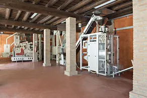 Apartment Court - Image 2