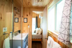 Private Tiny Cabin & Mountain Hiking! - Image 3