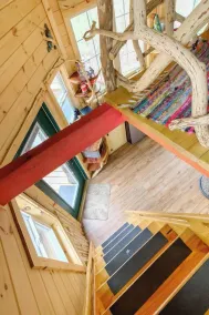 Magical Treehouse Mountain Views Dog Friendly - Image 2