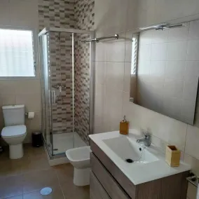 Independent villa with private pool, 5 min from the beach! - Image 4