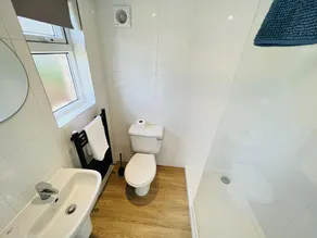 Character Victorian House, Freshwater, Sleeps 6, WiFi, Parking, Garden - Image 4
