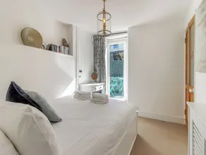 2 bedroom accommodation in Shaldon - Image 4