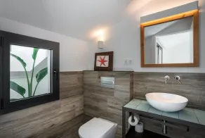 3SUITES - New building close to the beach and Barcelona - Image 2