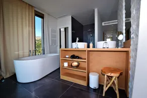 Wunderschöne Designervilla mit atemberaubender Aussicht. - Image 4