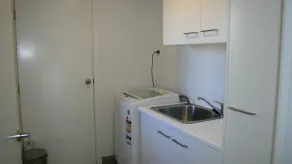 Surf Beach Holiday House - Image 2