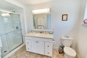 Dream home with incredible outdoor space. Walk to beach & restaurants! - Image 4