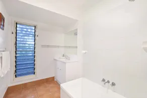 Absoluto - Point Lookout, QLD - Image 5
