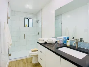 Primo Old Town Location w/ Heated Pool - Image 3
