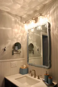 Discover Your Perfect Getaway! Beautiful Scenic Lakefront Condo - Image 4