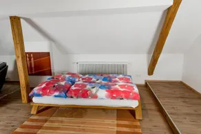 Appartamento 'Jolly Joker' con vista sulle montagne, giardino privato e Wi-Fi - Image 4