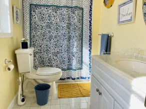 Cozy and Private 3BR/2BA Near Casinos - Image 5