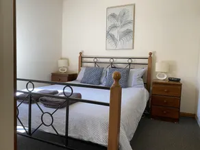 Two-Bedroom Bungalow - Self Contained, Two Bedroom Bungalow with 1 Queen, 1 Double/Single Bunk Bed & 1 Single, Private Backyard - Image 2
