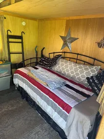 Seasonal Cabin - Image 5