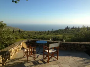 A medieval tower house with huge garden and amazing sea views. - Image 4
