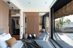 Luxury Beachside Living, a Step Away from Beach! - Image 5