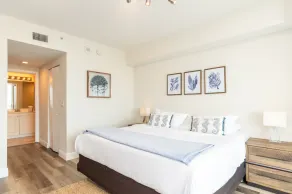 Modern condo with amazing intracoastal views - Image 5