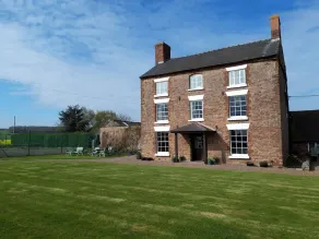 17th Century Shropshire Farmhouse - XB Room - Image 5
