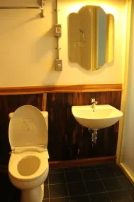 Oliver's Hostelry - Image 2