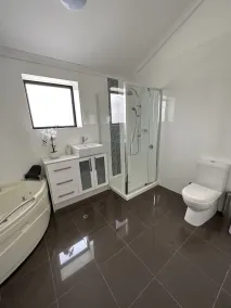 Seascape Beach House - Image 4