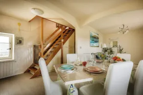 Charming 2-Bedroom Villa for 4 with Pool - Image 5