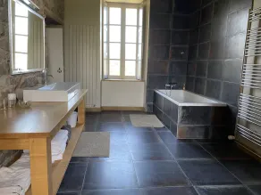 1600-tals herrgård, modern renovering, utomhus uppvärmd pool - Image 4