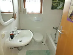 Cozy vacation home (106m2) with 3 bedrooms and garden - Image 2