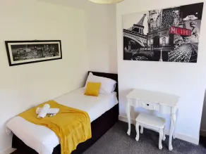 The Perry Road Four Bedroom House - Image 2