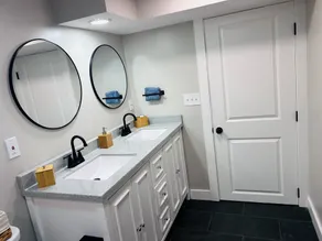Peaceful Haven ~ 4 BR/3BA, 7 Beds/5 TVs ~ Pet friendly - Image 3