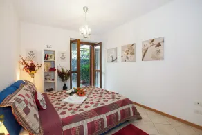 Vista d'Oro Ulivo Apt. 4, Perledo, Italy - Image 2