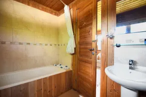 4 Pinewood Retreat - Image 2