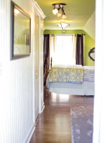 Quaint Parisian style loft, located on National Registered Historical Property - Image 2