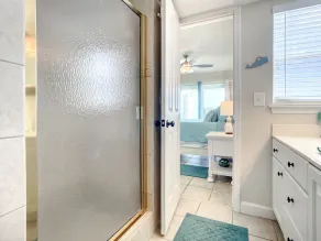 PH6A Palm House. Magnifique, en bord de mer 3 chambres, 2 salles de bains appartement - Image 4