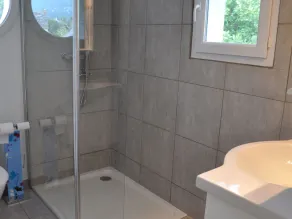 Spacious Holiday Home With Pool - Image 3