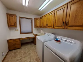 LAKE ESCAPE - Lakefront 4 Schlafzimmer, leicht zu Fuß zum Wasser und große Fernseher, tierfreundlich - Image 2