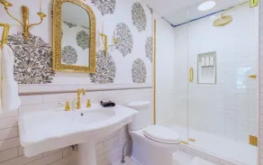 Whole 9BR Historic Mansion, Weddings & Events - Image 3