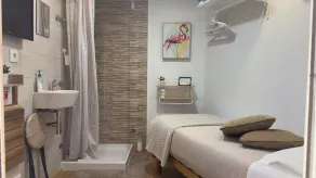 Independent Studio Room, with equipped mini kitchen and private patio. - Image 5