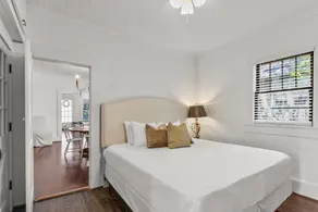 Darling on Main Beautifully Renovated Historic Home 2 Miles from UA Campus!  - Image 5
