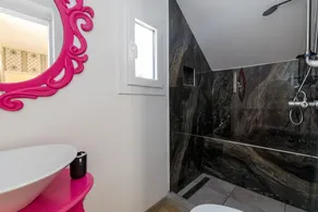 Boutique Villa with Pool and Seaview. Very close Aventura Park. AC in each room. - Image 4