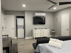 Charming Suite 1B/1B Centrally Located Tampa - Image 5