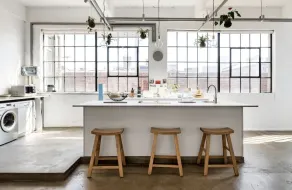 Industrial Chic Loft With Views From a Rooftop Terrace - Image 2